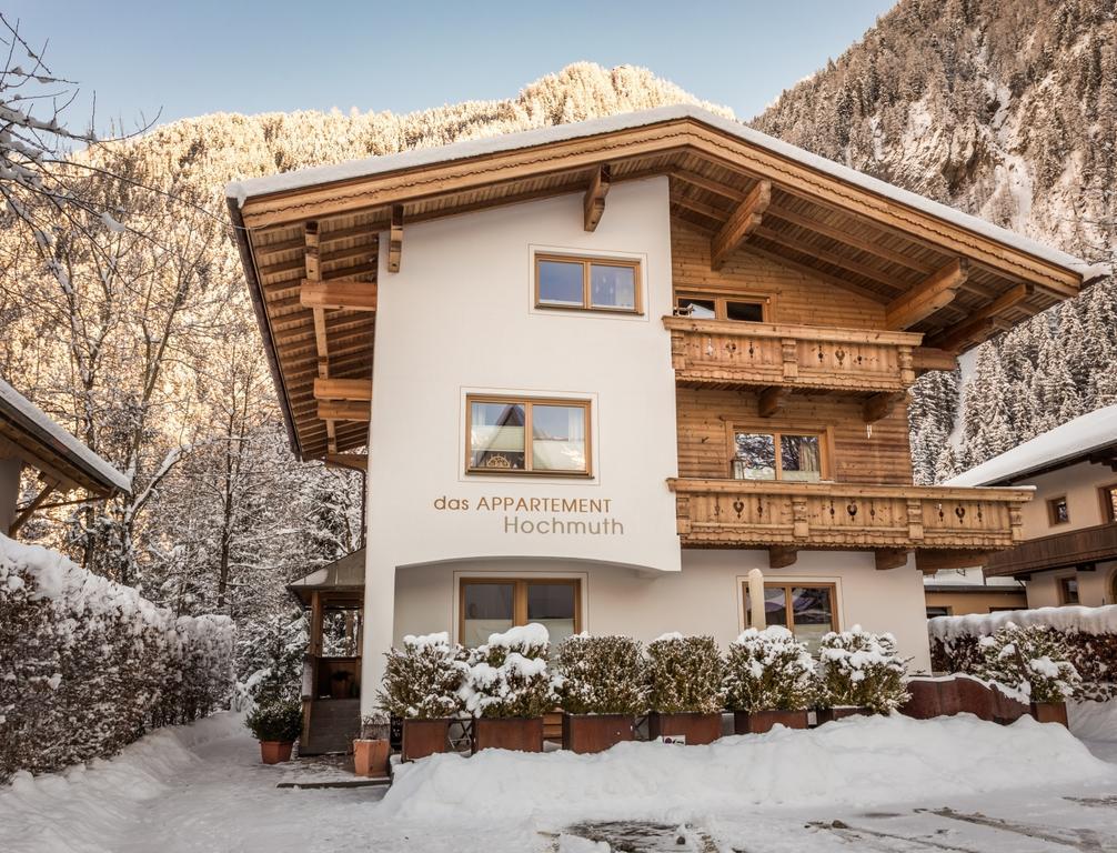 Alpen Appartements Hochmuth Mayrhofen Exterior photo